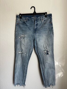 GAP Women's Light Blue Distressed True Skinny  Jeans